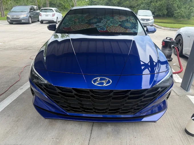 Deep blue Hyundai Elantra with glossy paint
